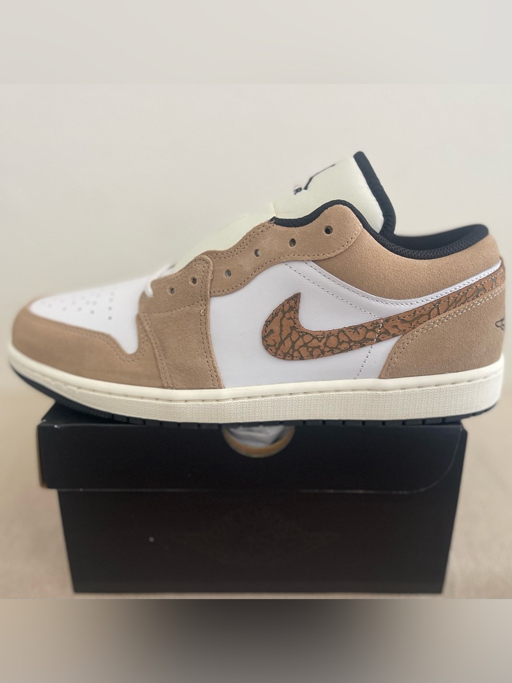 Size 10 - Nike Air Jordan 1 Low SE Brown Elephant Tan Black DZ4130-201 Men’s NEW